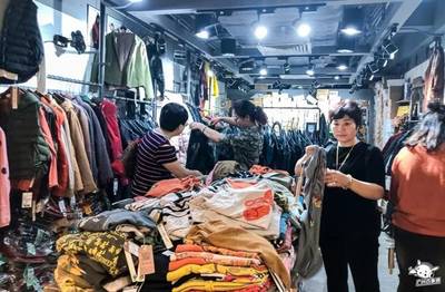 凌晨四點(diǎn)，廣州白馬 淘寶服裝帝國(guó)的批發(fā)心臟